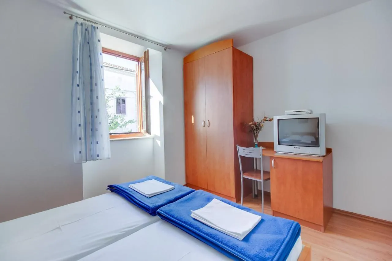 Apartments Rosa Mali Losinj Guest house