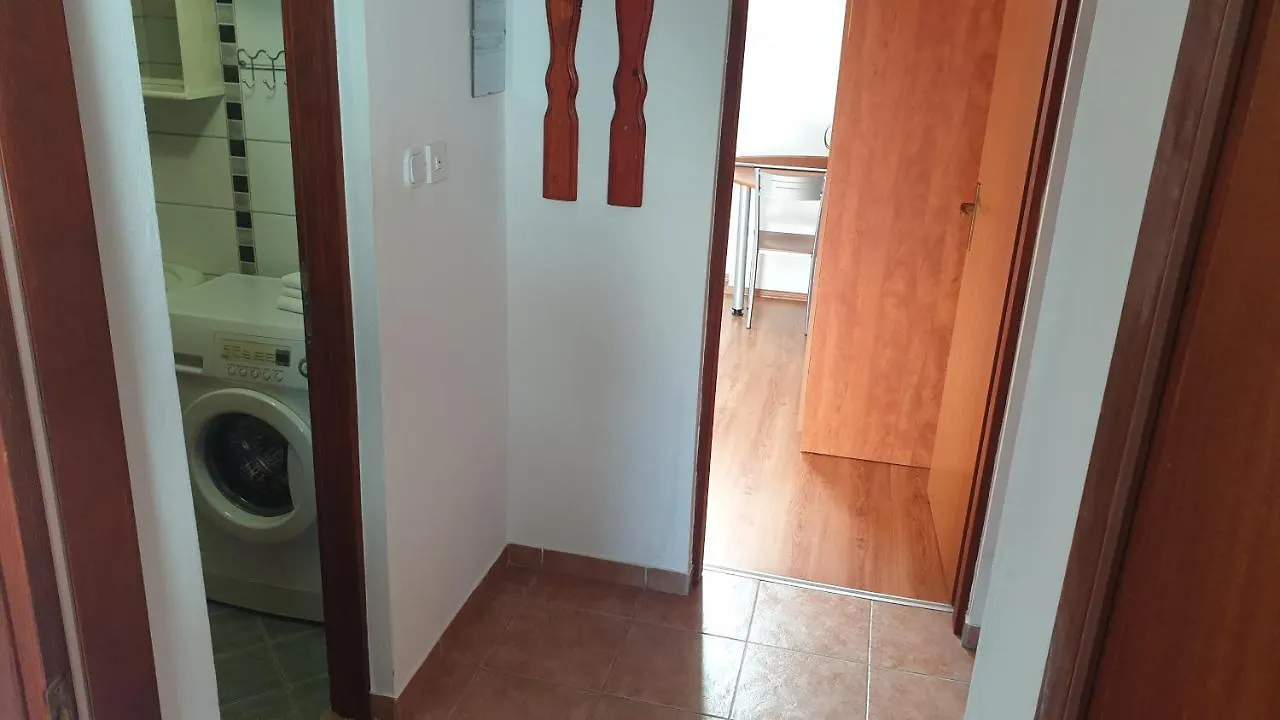Apartments Rosa Mali Lošinj 3*,  Chorvatsko