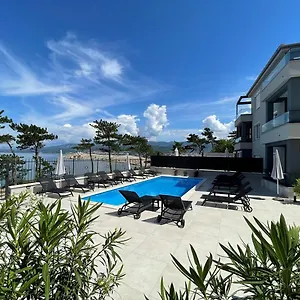 Punta - Luxury With Pool Penzion
