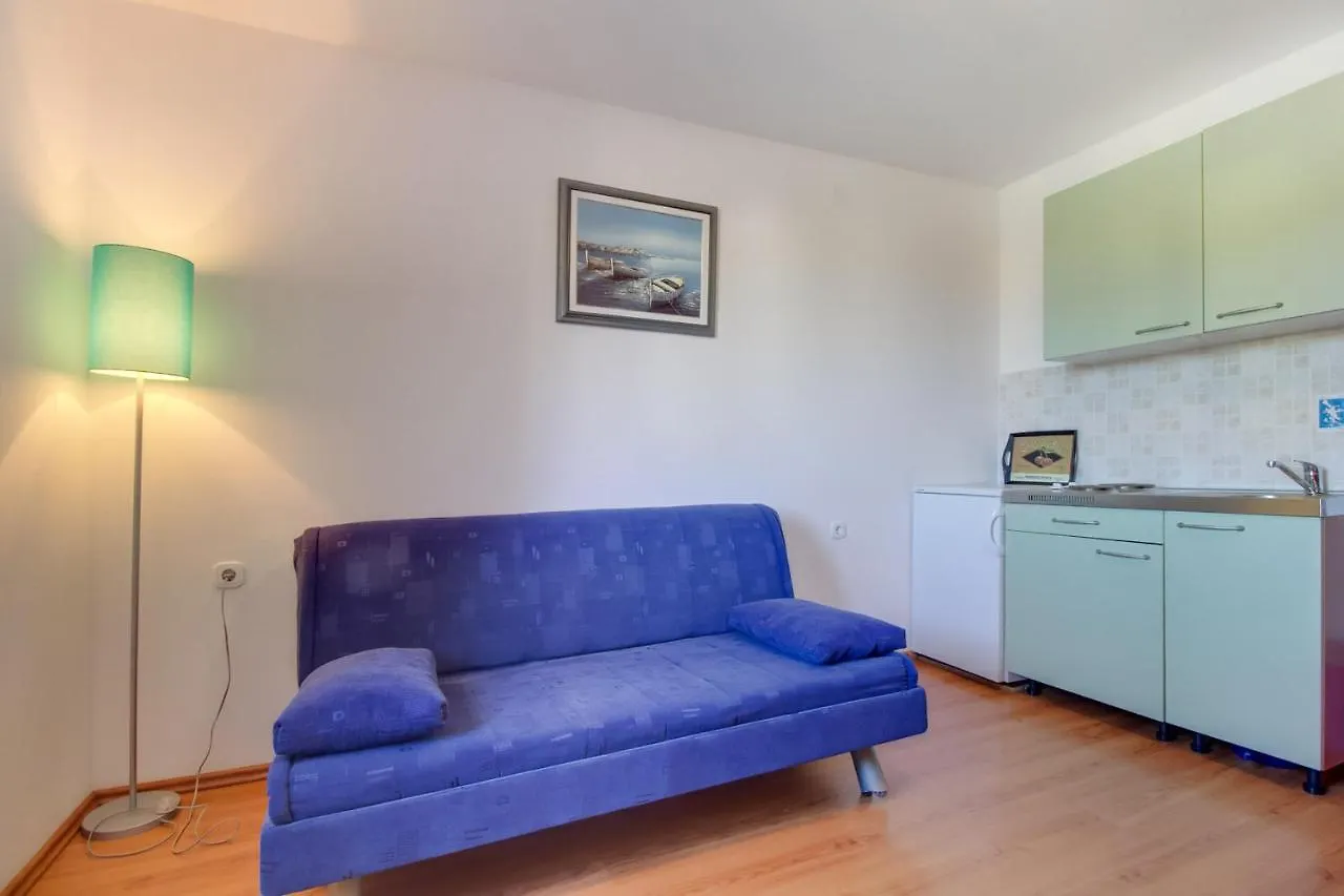 Guest house Apartments Rosa Mali Losinj