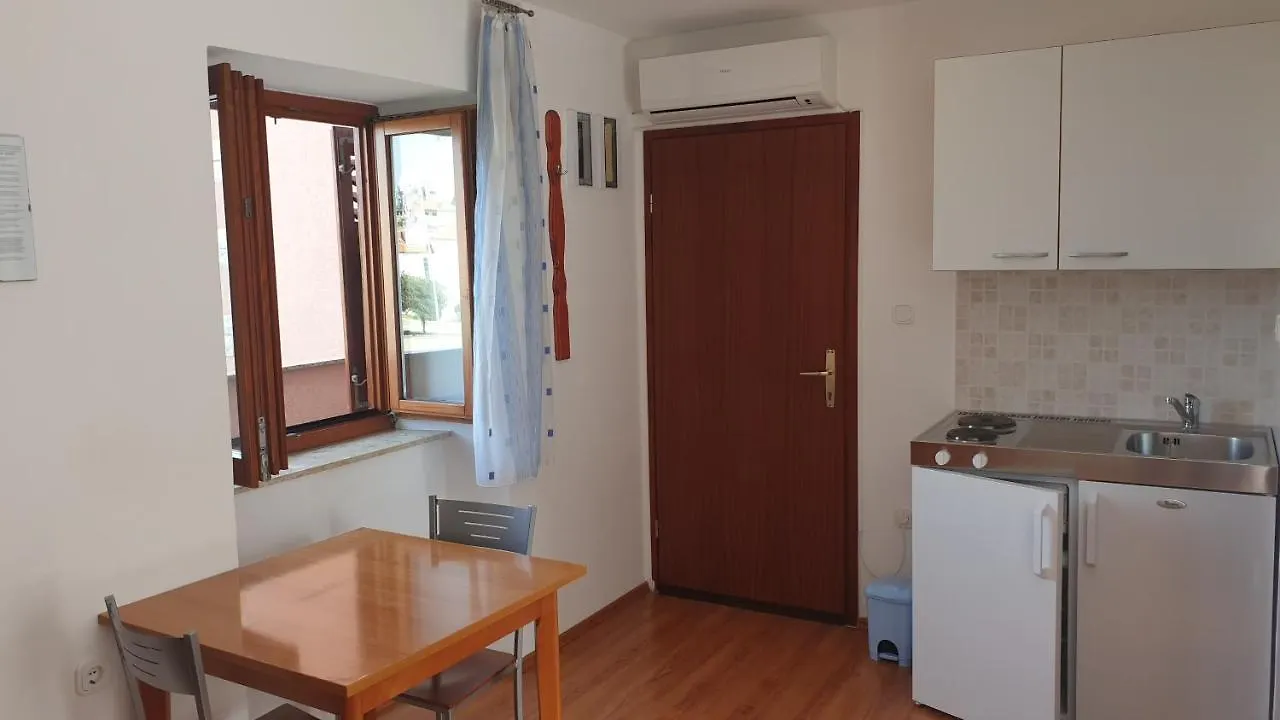 Apartments Rosa Mali Losinj Guest house